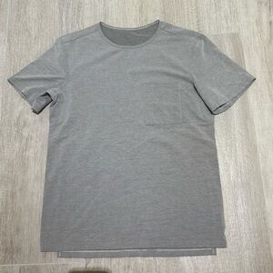 Lululemon Gray Men's T-Shirt size medium. Great condition